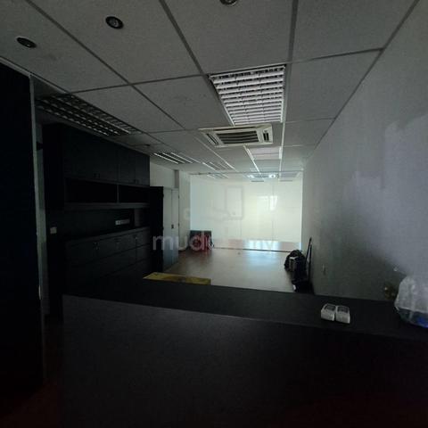 Megan Avenue 1 OFFICE For Sale 5