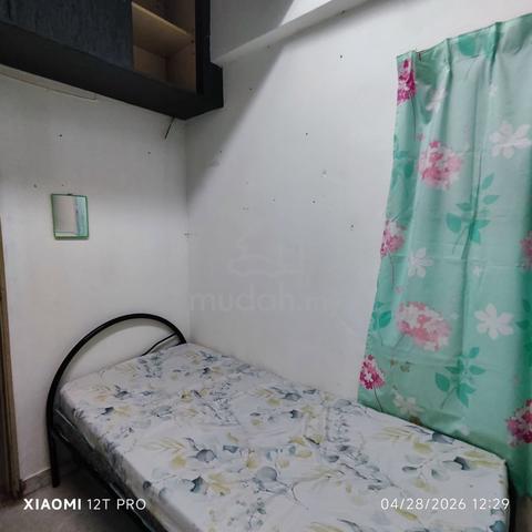 Room for rent at Taman Kosas Shop Apartment 1
