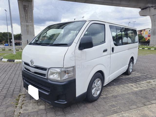 2011 Toyota Hiace 2.5 (M) 14 Seat Low Roof Window - 1