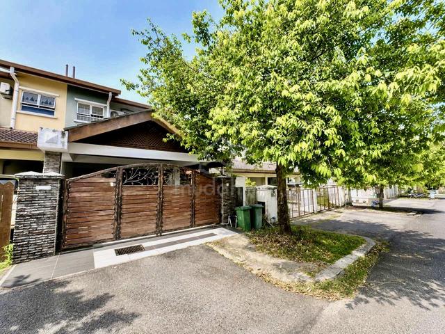 RENOVATED Double Storey Laman 2 Bandar Seri Putra BANGI 1