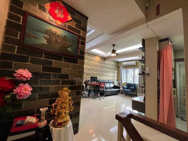 Freehold Bukit Jalil 3.5 Storey Landed Townhouse 1