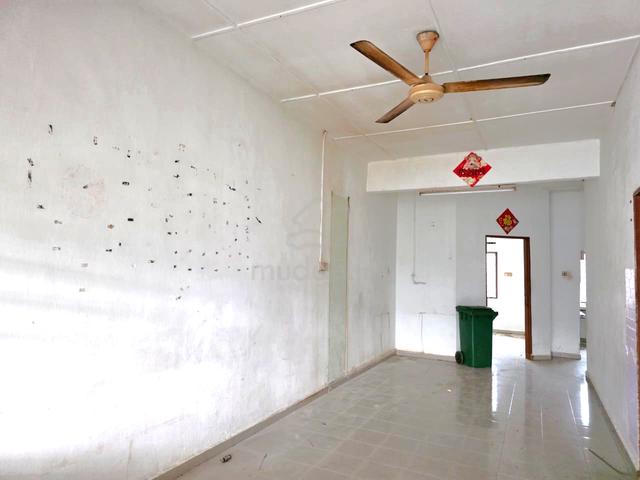 Taman Universiti / 1 Storey House / Skudai / JB 1