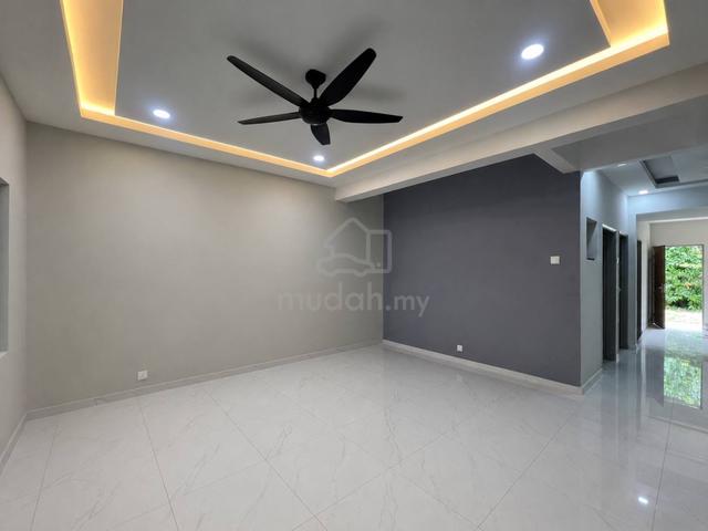[5 Bedrooms] Double Storey Terrace Anggerik, Bukit Sentosa Facing Open 1