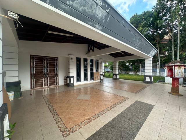 FULL LOAN Mutiara Rini Double Storey Corner House / Fully Renovated 1