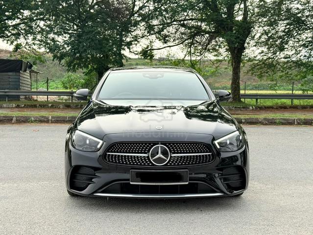2022/2023 Mercedes-Benz E300 2.0 AMG 53k KM Warran - 2