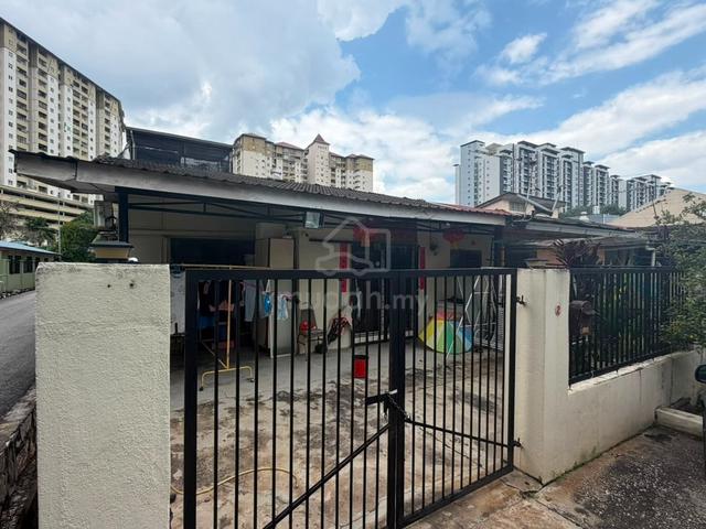 Taman Kepong Baru 1 Storey Endlot House 22x65 Facing Playground 1