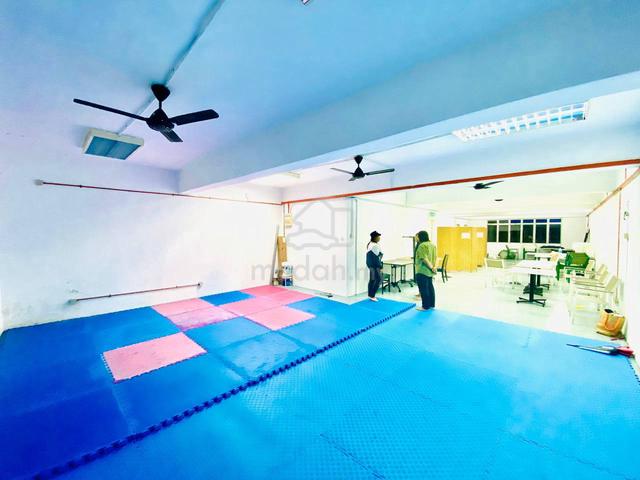 [1856sf] Shoplot / Office Space @ Jalan Bola Jaring Seksyen 13 1
