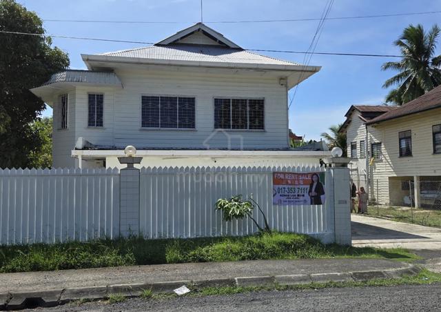 Sandakan Bungalow // Below Market Deal // Big Land // Spacious //Clean 1
