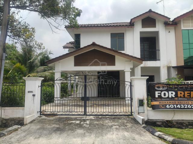 Double Storey Semi-D (Corner Lot) ,location: Taman Saujana,Kluang 1