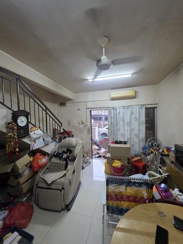 2.5 Storey Sri Sinar Landed House 14x45 Partly Furnished area 1