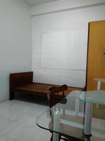 Room near Han Chiang College University to let 1