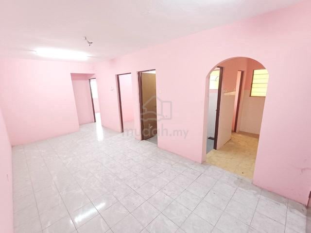 Pangsapuri Pendamar B 1