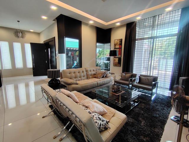 Luxury 2 Storey Bungalow Tmn Pulasan For Sale 1