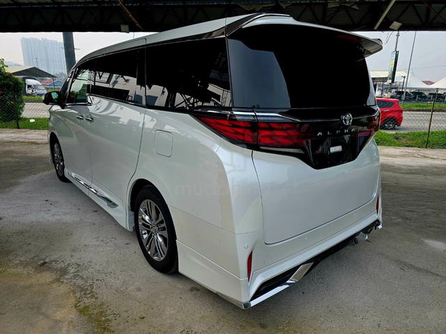 GRADE 5A 2023 Toyota ALPHARD 2.5 Z MILEAGE 20K KM - 2