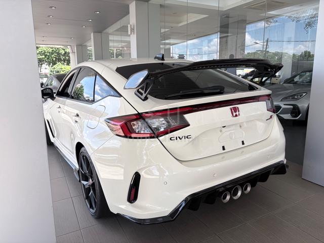 2025 Honda CIVIC 2.0 TYPE R FL5 RACING BLACK 5A - 3