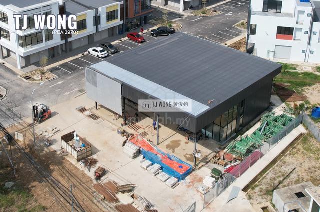 Sipitang 1 1/2 Storey Showroom Road Frontage 1