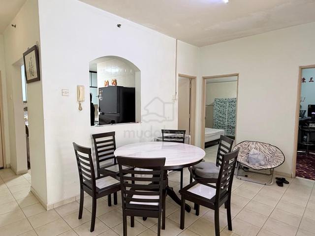 Prima Regency 1