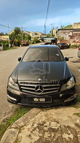 2013 Mercedes Benz C200 CGI BlueEFCY - 1