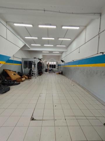 Bandar Uda Utama @ Ground Floor Shoplot Facing Main Road 1540sqft 1