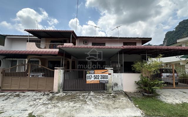FREEHOLD Taman Cempaka RENOVATED Double Storey House Ipoh 1
