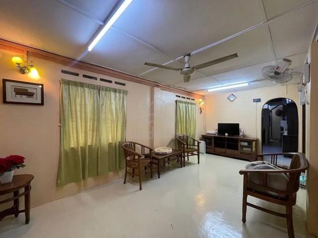 Bungalow 1.5 Storey Dwelling House in Kampung Ampang Campuran 1