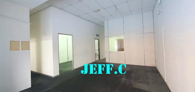 Farlim Angsana Office Lot 2nd floor with 5 Rooms 1600sf Carpeted 1