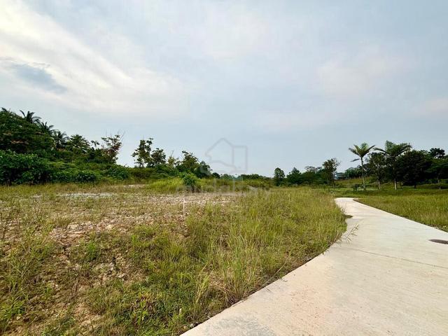 PRIME AREA Bungalow Lot @ Ledang Height 4