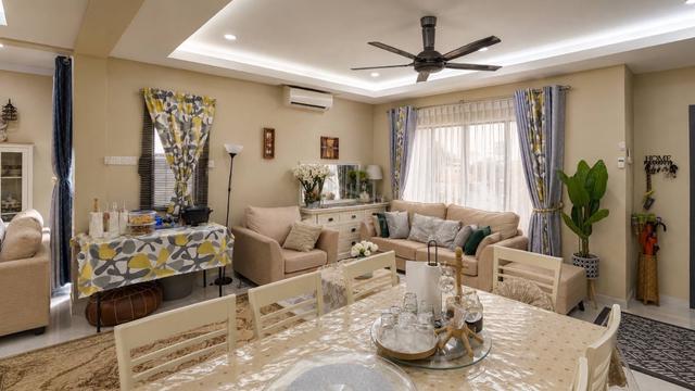 FACING OPEN! End Lot Double Storey Terrace Prima Saujana Kajang 1
