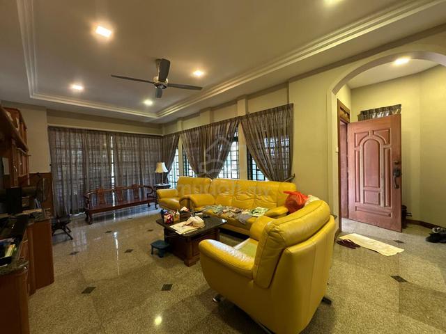 3 Storey Bungalow, Tanjung Tokong, Penang. 1