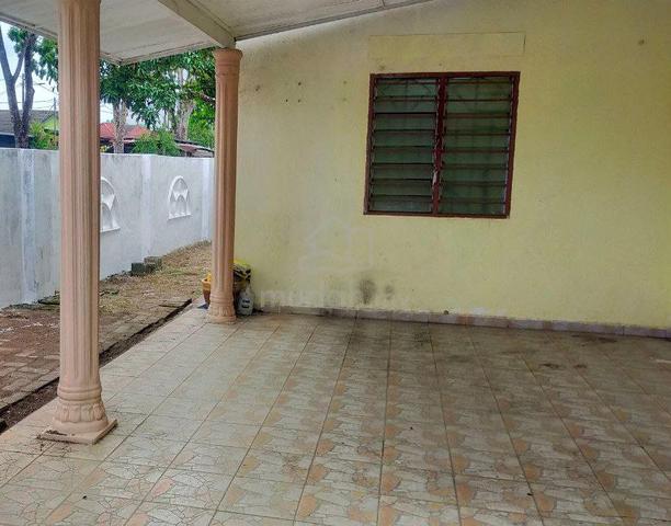 Rumah Semi D Corner Lot Untuk Di Sewa 4