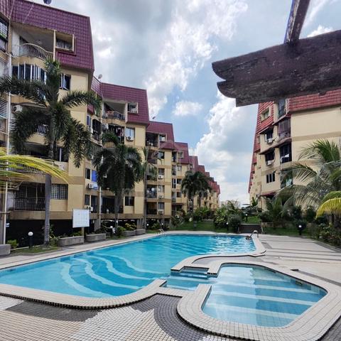 Puteri Court 1