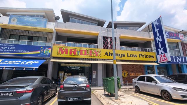 Saujana Utama Seri Pristana Business Center Shoplot For Rent 1