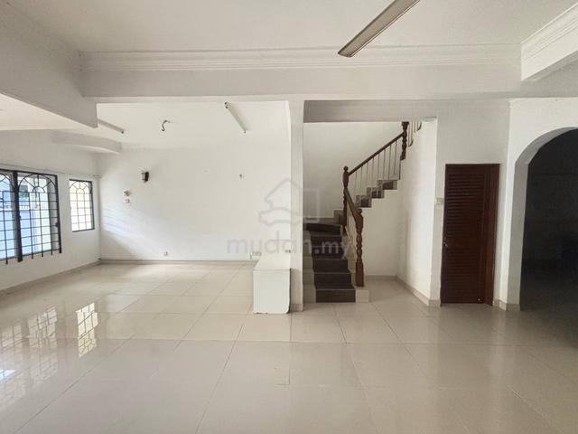 NON BUMI LOT  ❗Double Storey Jalan Shah Alam Seksyen 7 1