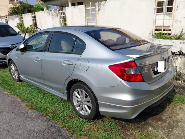 2014 Honda CIVIC 1.8 S (A) - 4