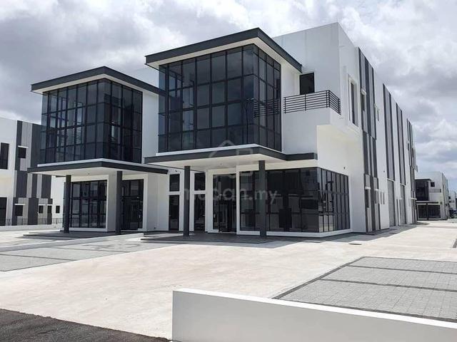 1.5 storey Cluster Factory/Below Market/Freehold/Rare unit/Dato Onn/JB 1