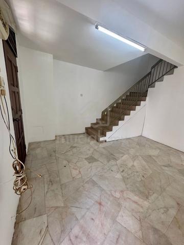 Raja Uda Taman Segemal Double Storey Terrace | Freehold | 4R3B 1