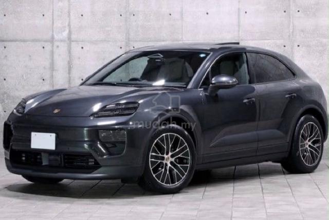 2025 BOOKNOW MEGA SPEC Grey/Beige Porsche MACAN 4 - 2