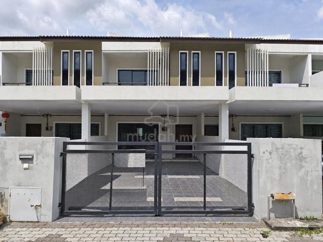 BrandNew/Double Storey at Pengkalan Tiara/Station 18 ipoh/Long House 1
