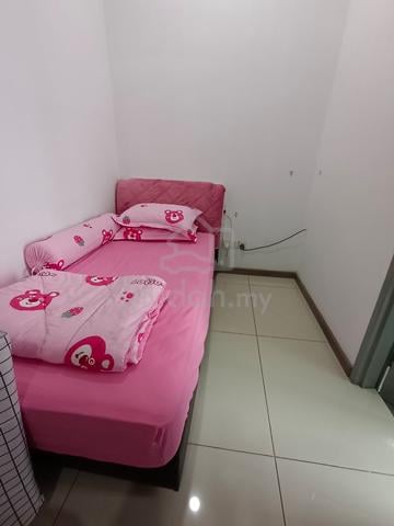 Room for rent 1