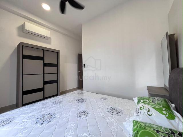 FOR RENT | Meldrum Heights | Master Room | JB Town 1
