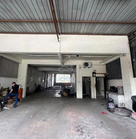 Taman Perindustrian Kota Puteri 1.5 Storey Terrace Factory For Rent 1