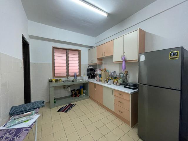 Bandar Baru Bangi Taman Sepakat Indah 2 Apartment Sri Dahlia 3