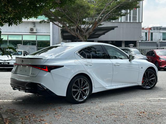 BLACK SEAT 4 CAM 2022 Lexus IS300 2.0 F-SPORT - 2