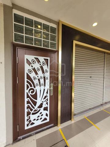 FULL RENO 3-STOREY Freehold Shop Lot For Sale – Bandar Botanic, Klang 1