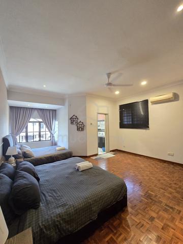 Taman Molek Double Storey House 4Bed 3bath Full Furnished 1