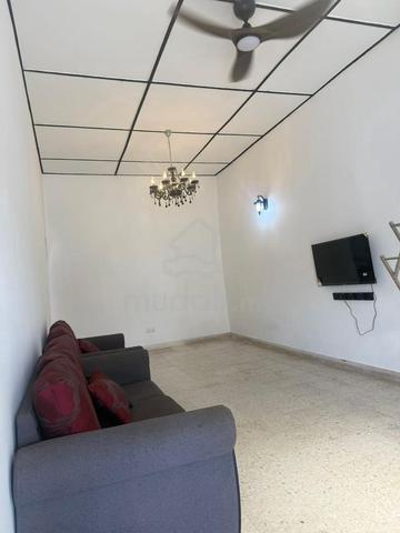 Taman Mambau Jaya Single Storey Intermediate House For rent 1