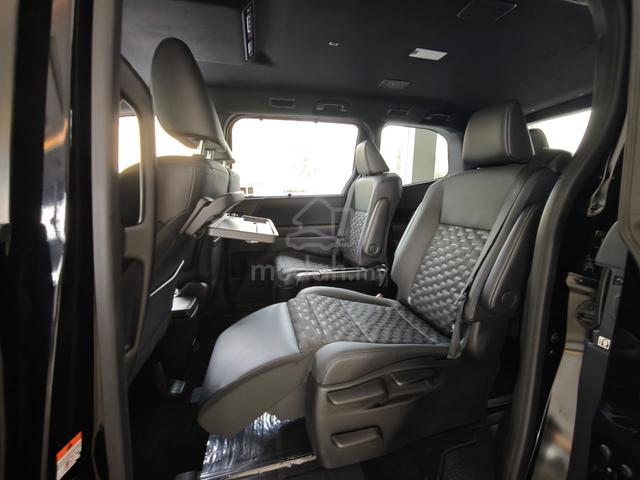 2023 Toyota VOXY 2.0 S-Z POWERBOOT UNREG KL AP - 4