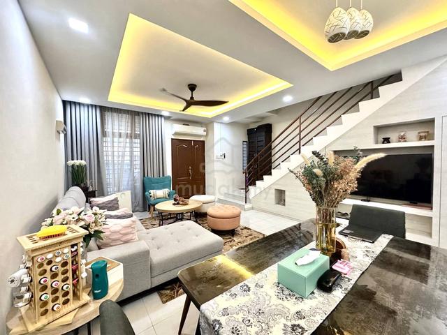 Bukit Naga🔴RUMAH LAWA🔷Nicely Renovated🎈2Storey Seksyen 32 Shah Alam 1