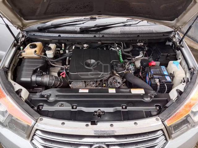 2013 Ssangyong Stavic SV 200 (A) Luxury 12 Seaters - 3