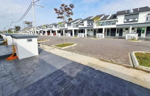 Townhouse near Putrajaya 2